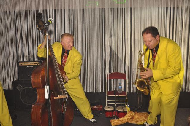 min 2011 01 08 station danse 655